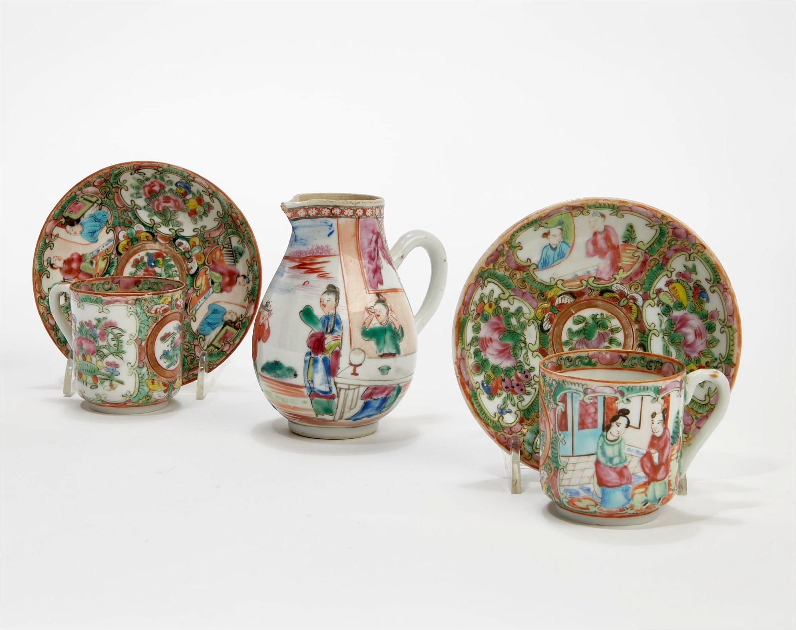 FIVE CHINESE FAMILLE ROSE CANTON