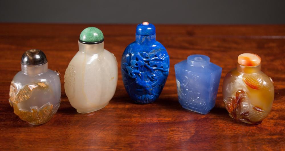 FIVE CHINESE HARDSTONE SNUFF