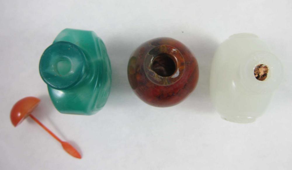FIVE CHINESE HARDSTONE SNUFF