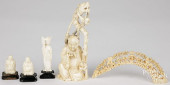 FIVE CHINESE OR JAPANESE BONE