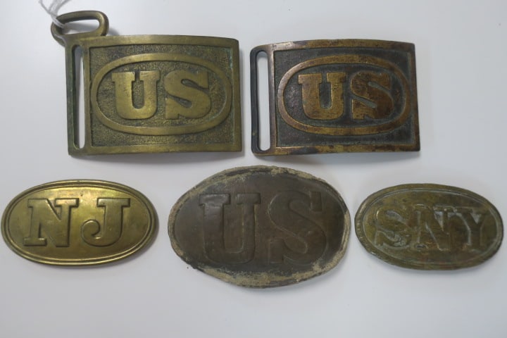 FIVE CIVIL WAR BRASS BUCKLES AND