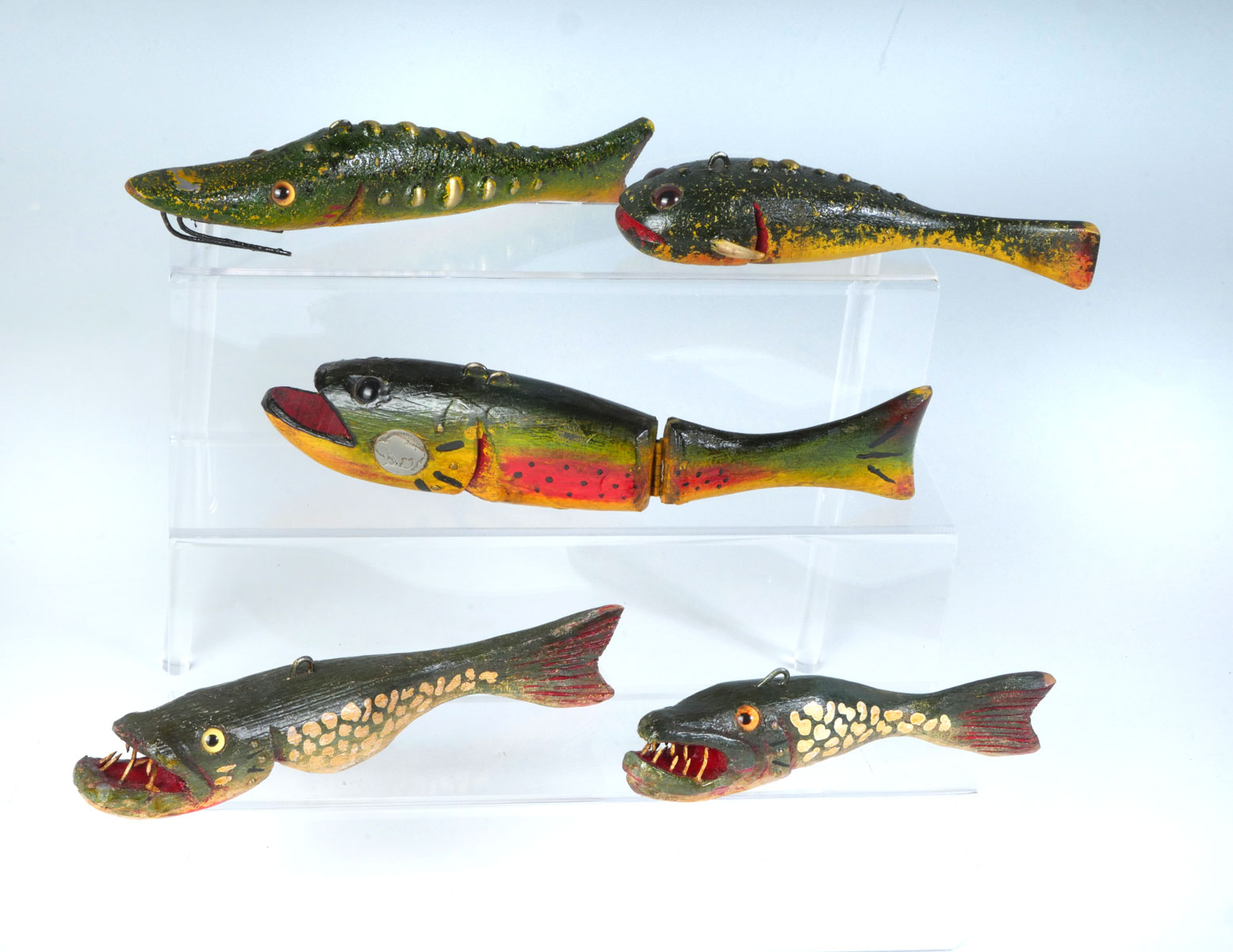 FIVE DULUTH FISH DECOY COMPANY FISH