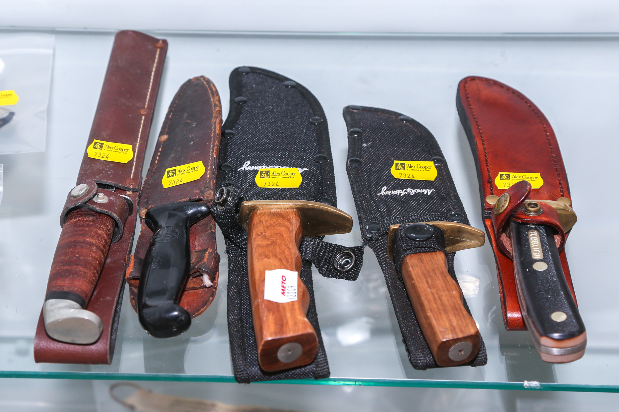 FIVE FIXED BLADE KNIVES Including