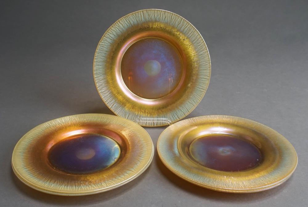 FIVE GOLD IRIDESCENT GLASS