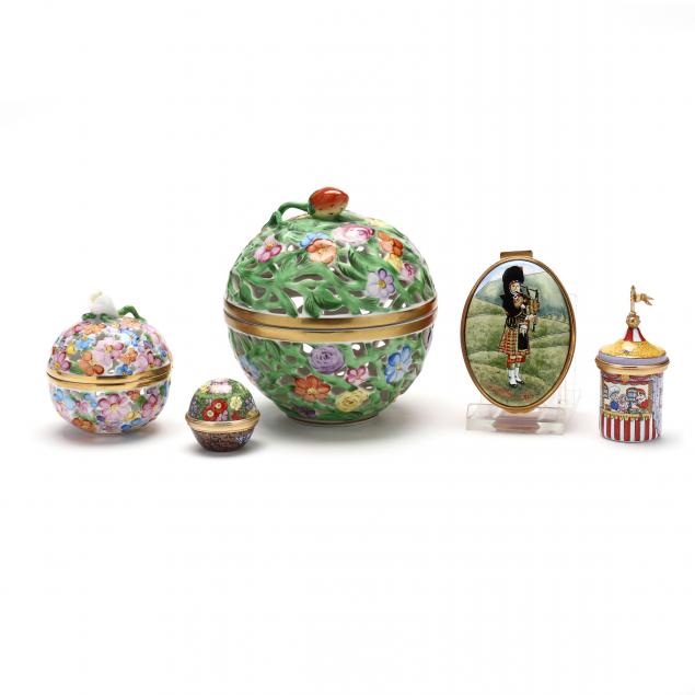 FIVE HEREND AND ENAMEL DECORATIVE