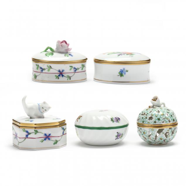 FIVE HEREND PORCELAIN COVERED