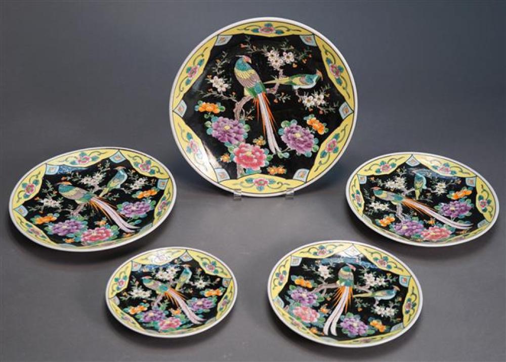 FIVE JAPANESE 'FAMILLIE NOIR' STYLE