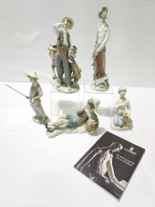 FIVE LLADRO PORCELAIN FIGURINE