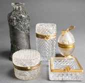 FIVE METAL MOUNTED GLASS VANIT