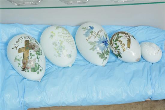 FIVE MILK GLASS EASTER EGGS.