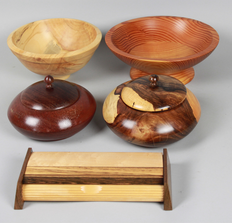 FIVE MODERN TURNED WOOD ITEMS INCL: