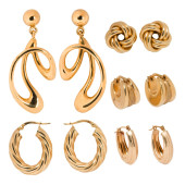 FIVE PAIRS OF GOLD EARRINGS<br