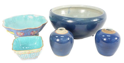 FIVE PIECE CHINESE PORCELAIN