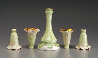 Five pieces art glass: four 5-1/4