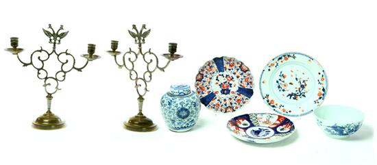 FIVE PIECES OF ASIAN CERAMICS AND A