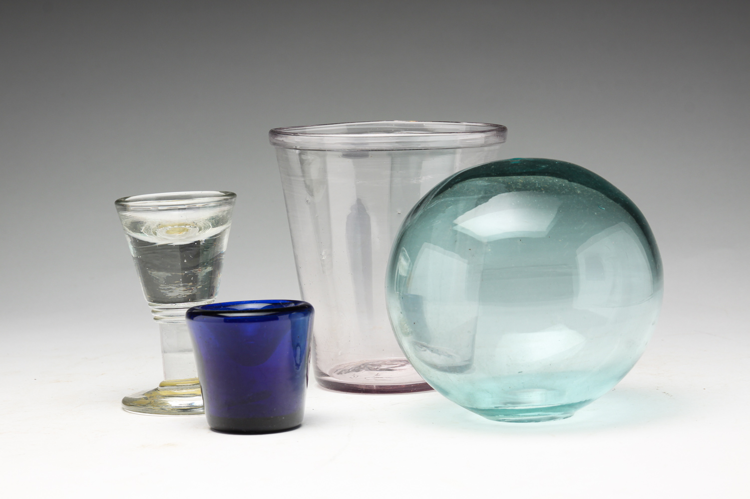 FIVE PIECES OF BLOWN GLASS