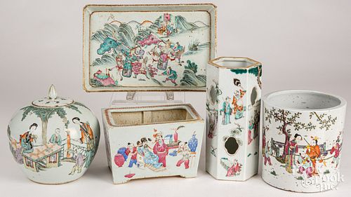 FIVE PIECES OF CHINESE EXPORT