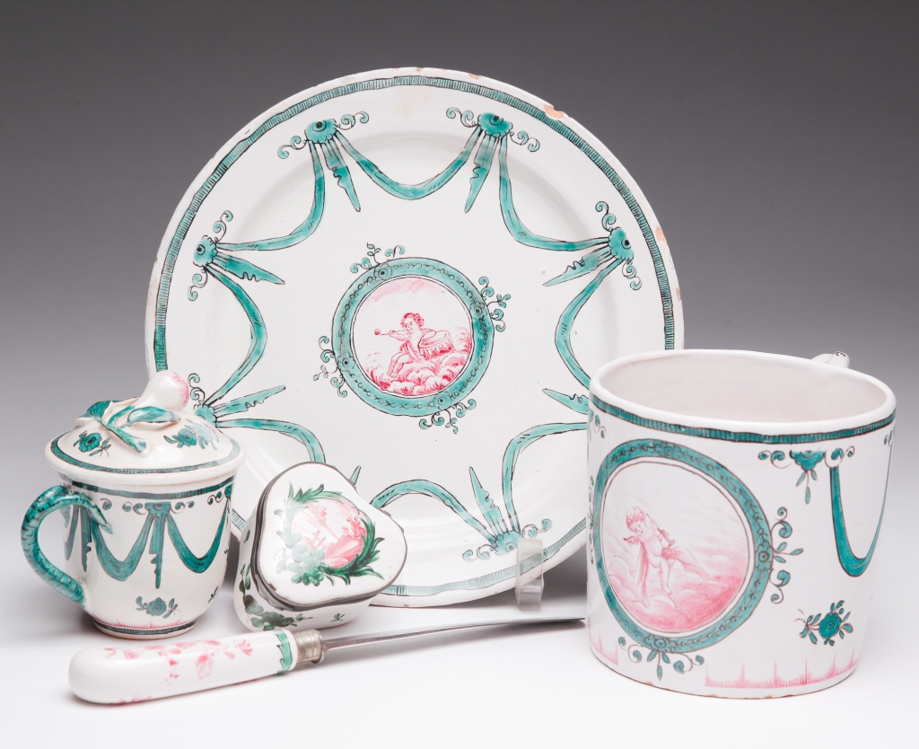 FIVE PIECES OF FRENCH SCEAUX