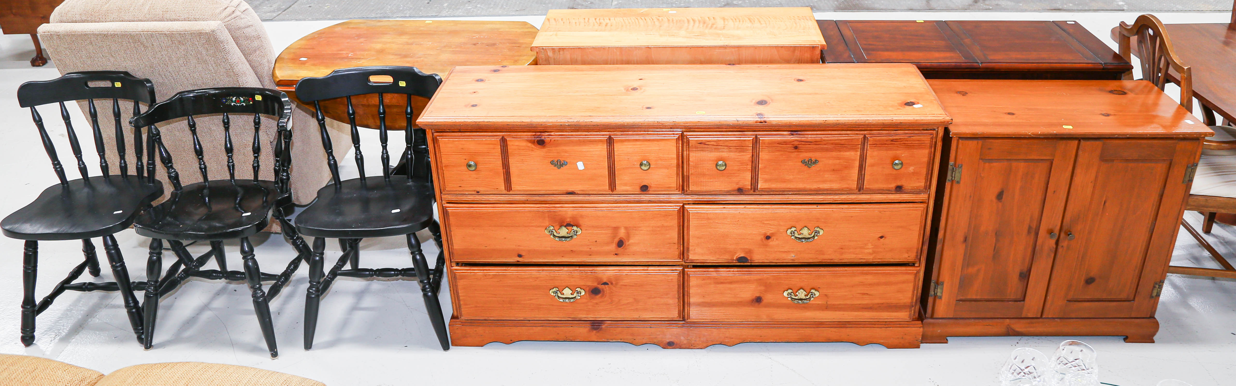 FIVE PIECES OF FURNITURE Includes a