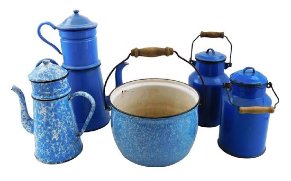 FIVE PIECES OF KITCHEN GRANITEWARE,