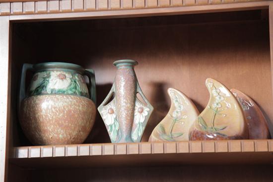 FIVE PIECES OF ROSEVILLE POTTERY.