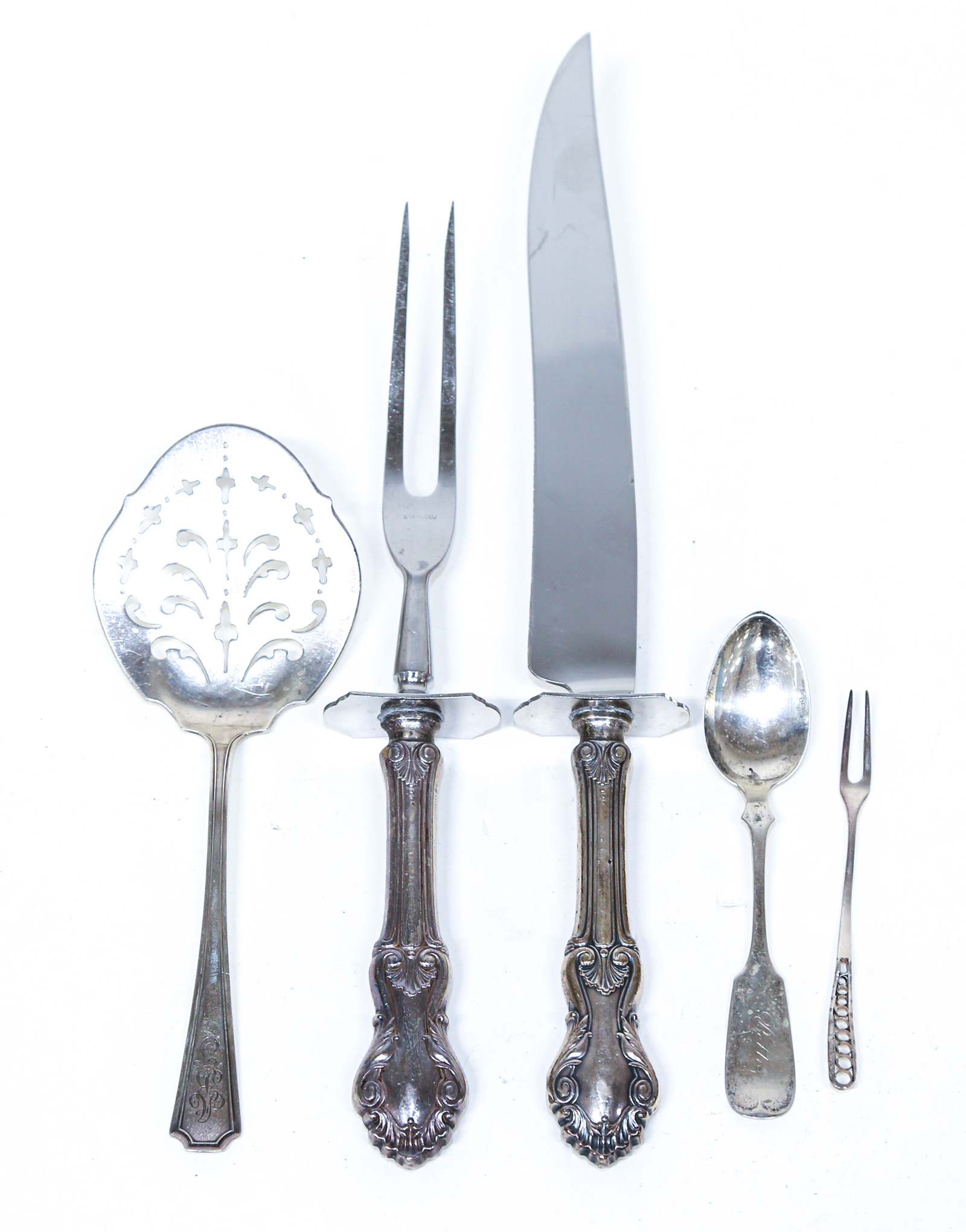 FIVE PIECES STERLING SERVING