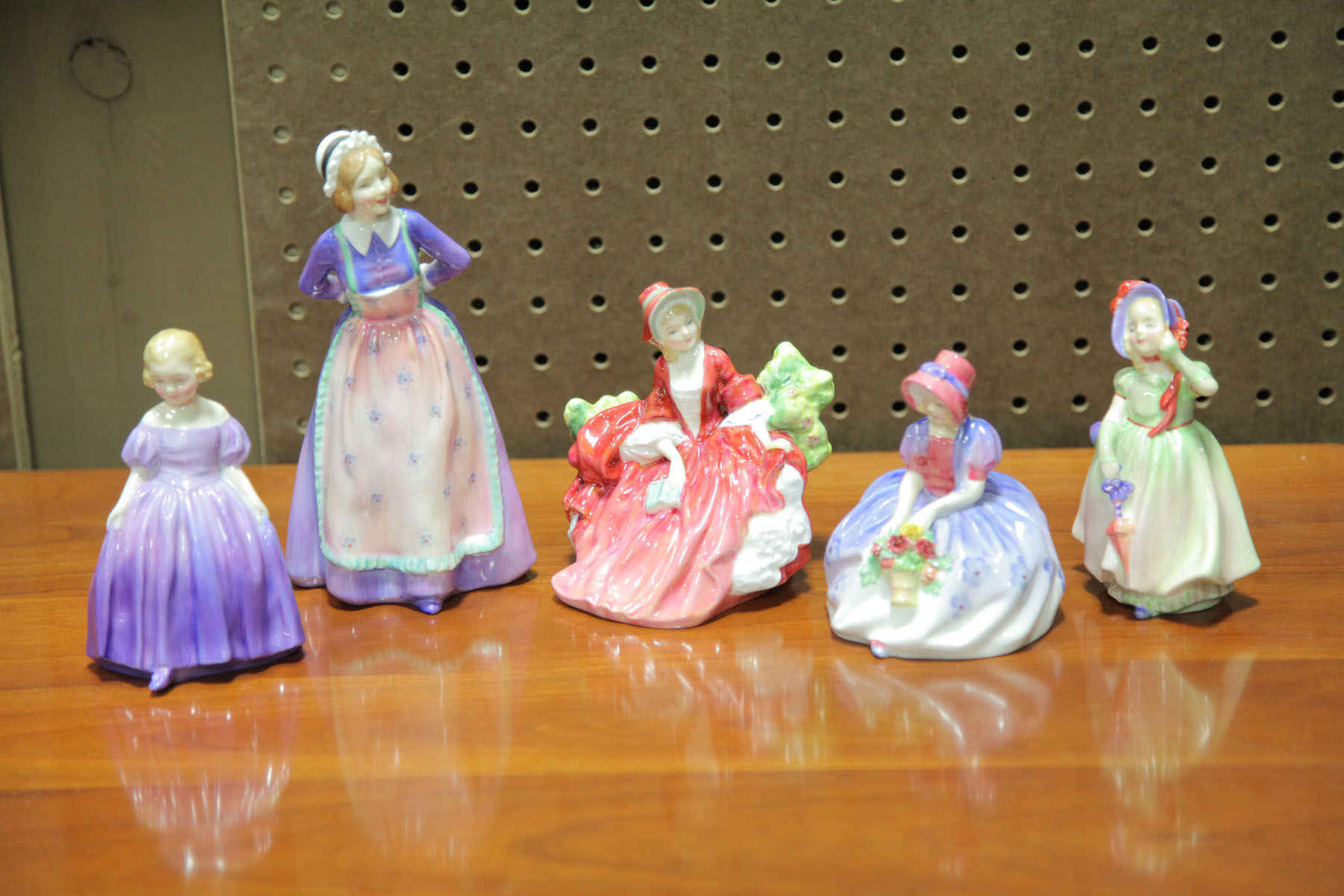 FIVE ROYAL DOULTON FIGURES. 