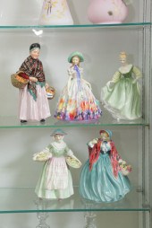 FIVE ROYAL DOULTON FIGURINES.