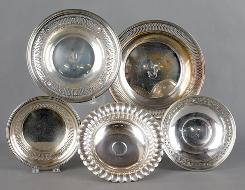 Five sterling silver bowls 53.3