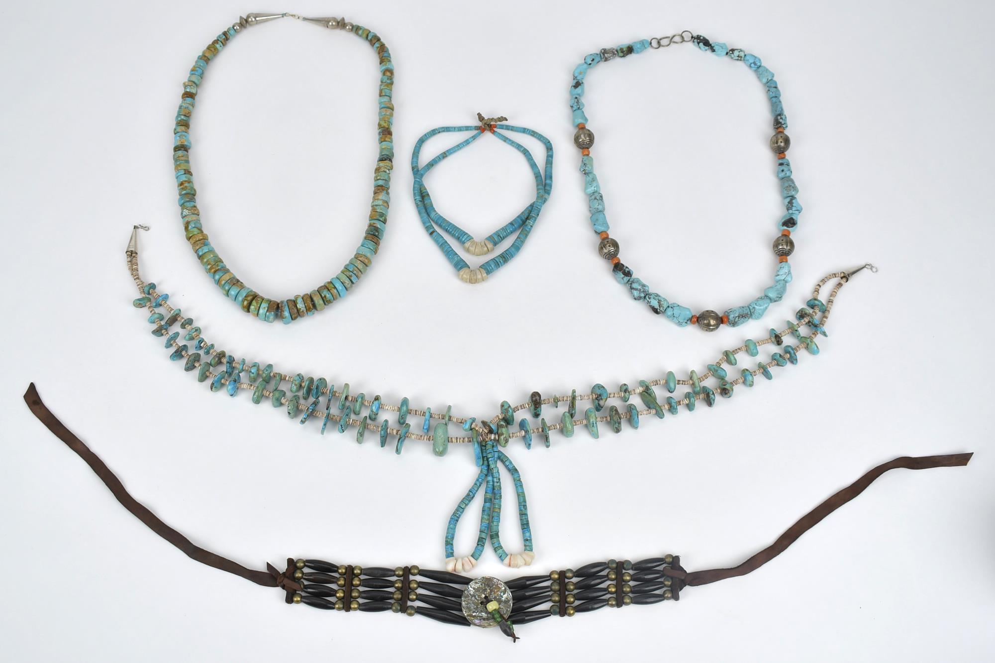 FIVE VINTAGE NATIVE AMERICAN