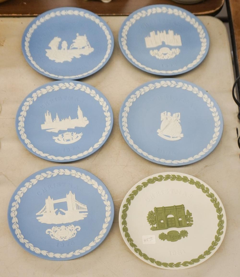FIVE WEDGWOOD JASPERWARE