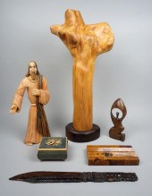 FIVE WOOD ITEMS AND A HORN-VEN