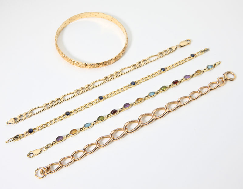 Five yellow gold bracelets: one 14K
