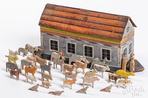 FLAT BOTTOM WOOD NOAH'S ARK, WITH