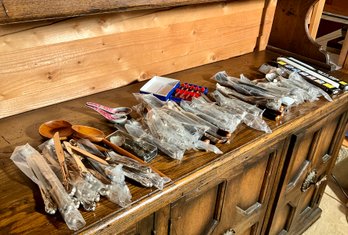 Flatware set including Rogers