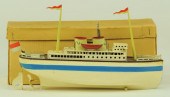 FLEISCHMANN OCEAN LINER WITH B