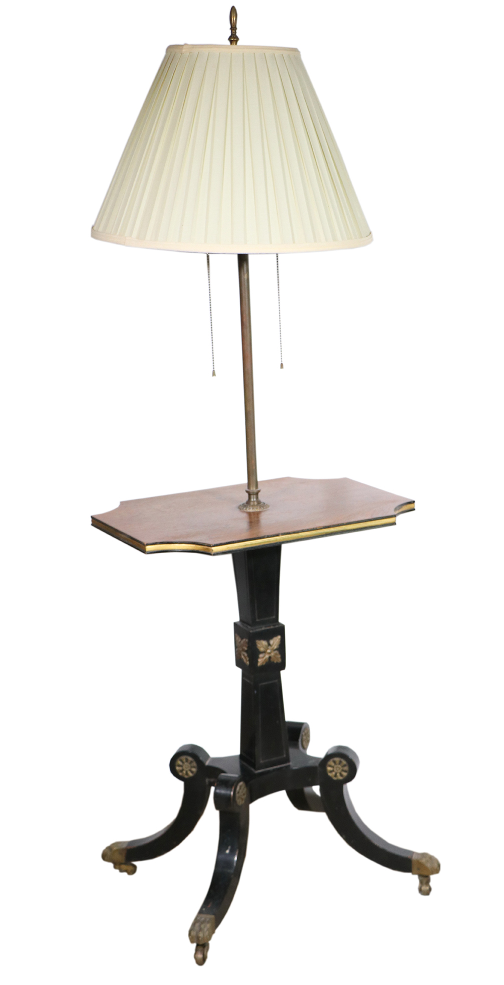 FLOOR LAMP Classical form