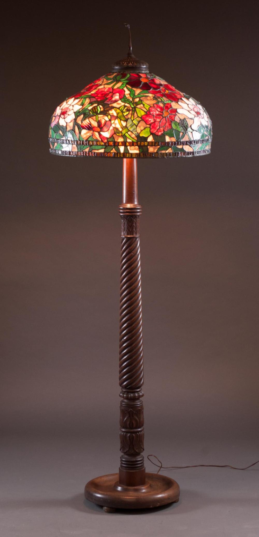 FLOOR LAMP IN THE MANNER OF LOUIS