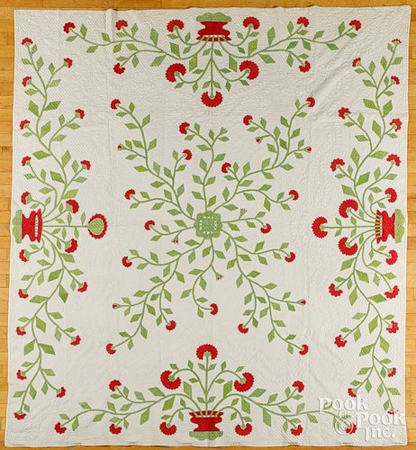 FLORAL APPLIQUé QUILT, 19TH