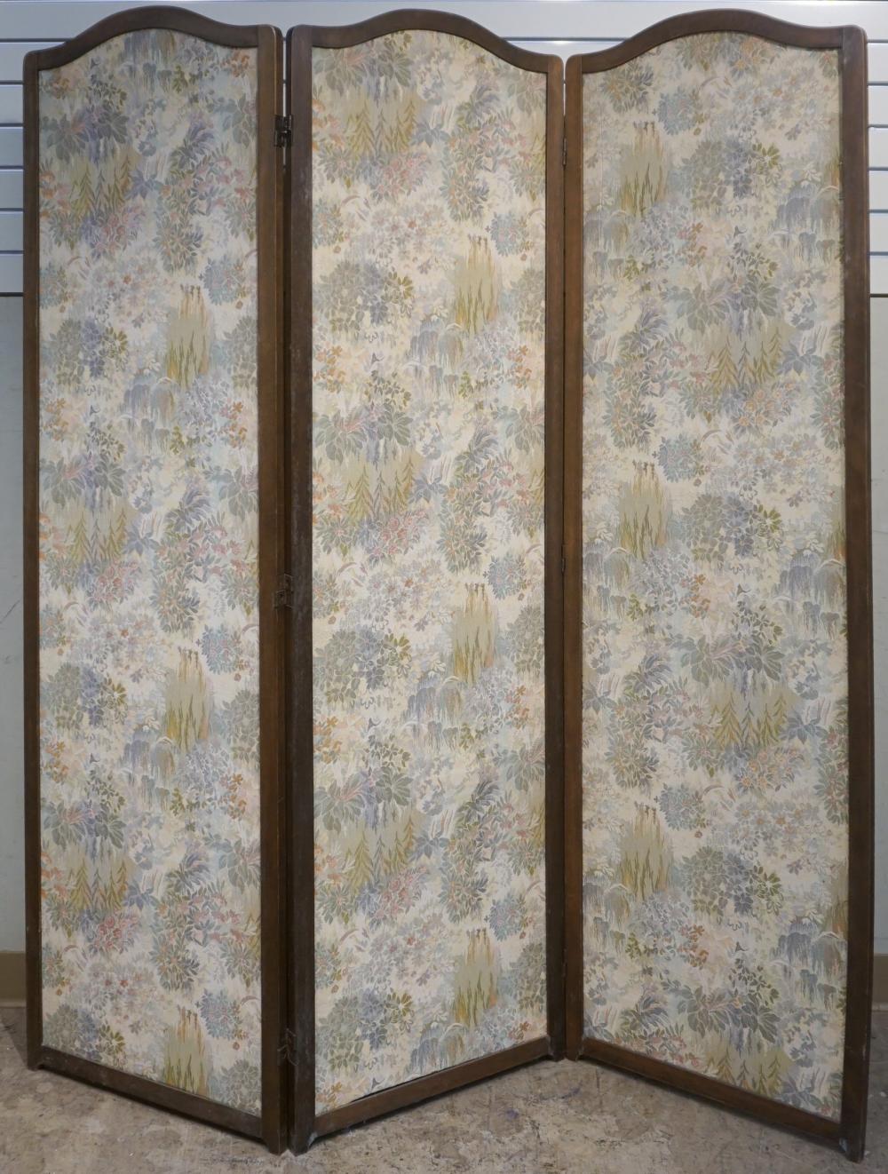 FLORAL MOUNTED MACHINE MADE