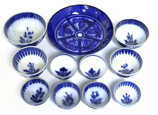 Flow blue: five graduated bowls 