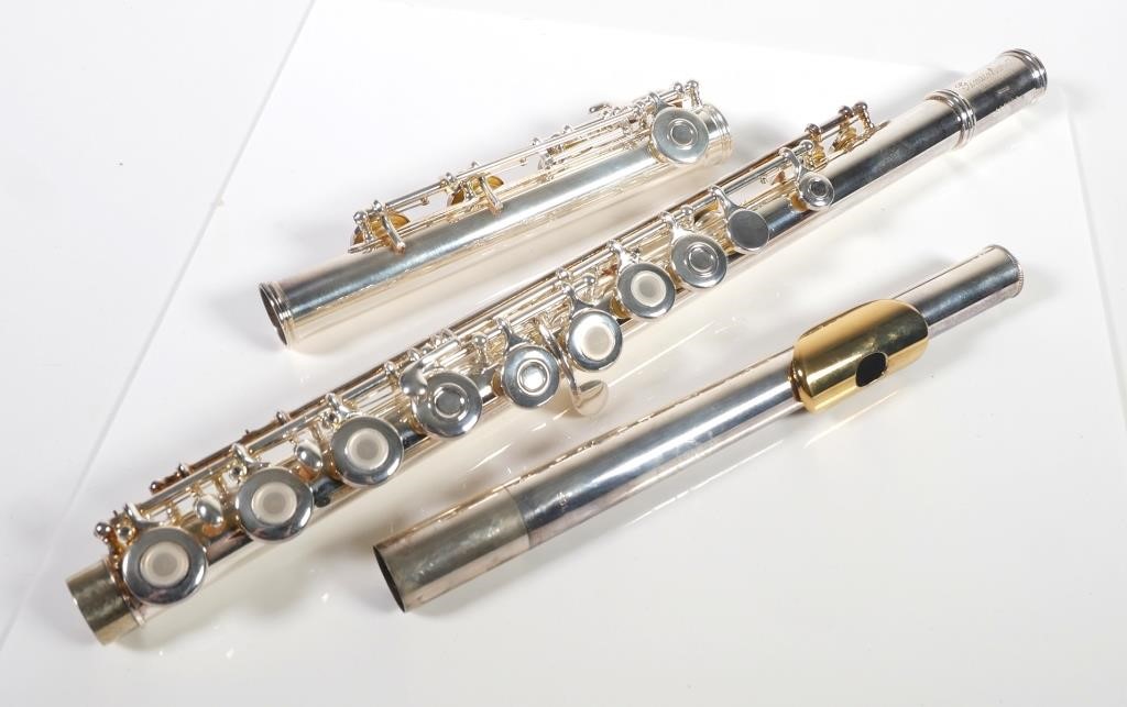 FLUTE: GEMEINHARDT 30 SHB SILVER