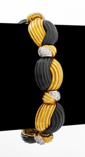 FLUTED 18K YELLOW GOLD BLACK O