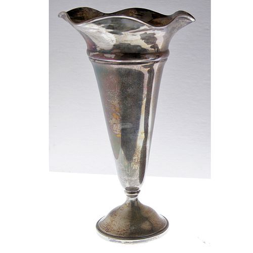 FLUTED STERLING VASEA fluted