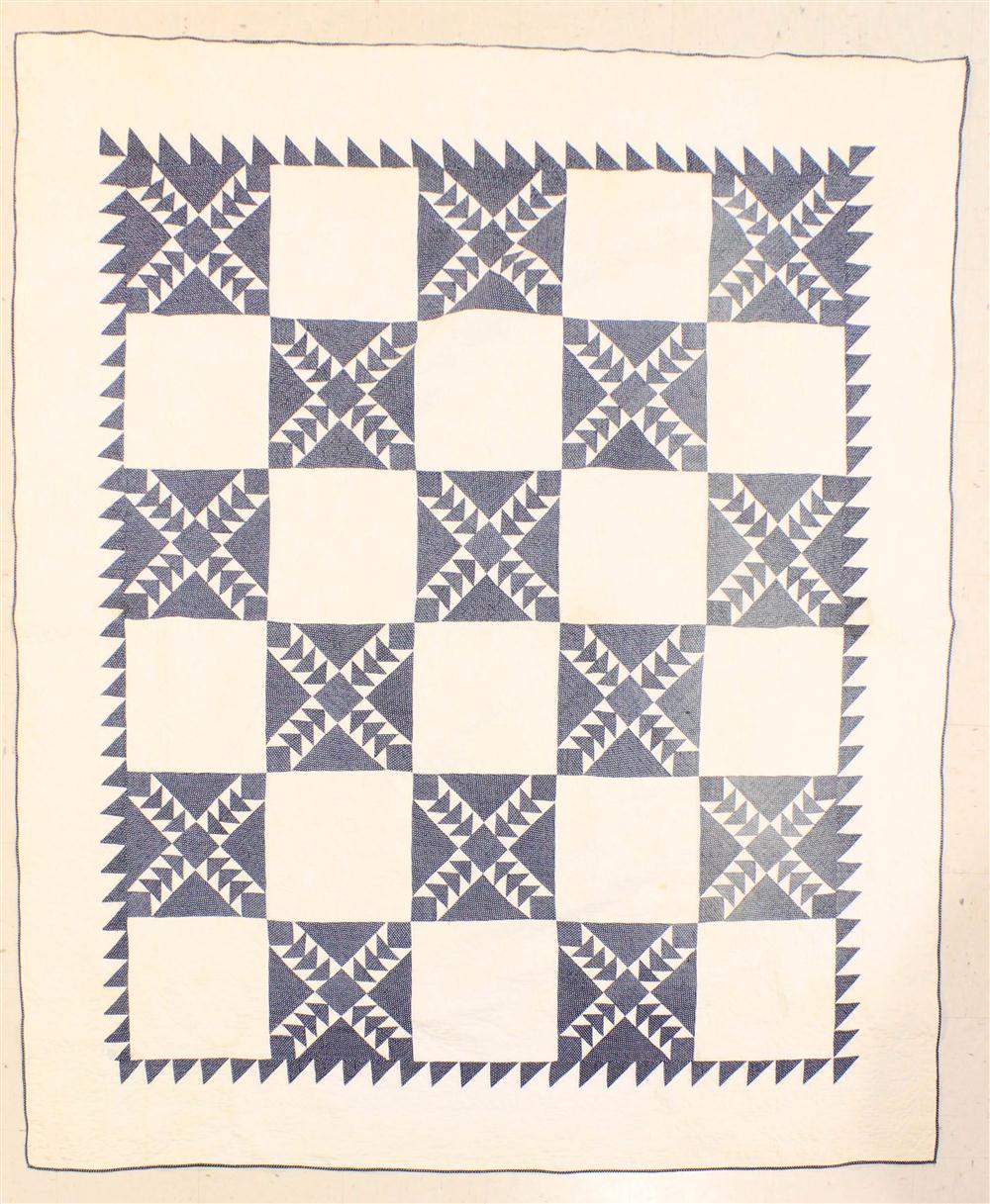 FLYING GEESE VARIATION BLUE AND