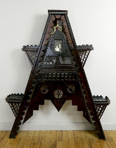 FOLK ART 3-TIER STANDFolk Art