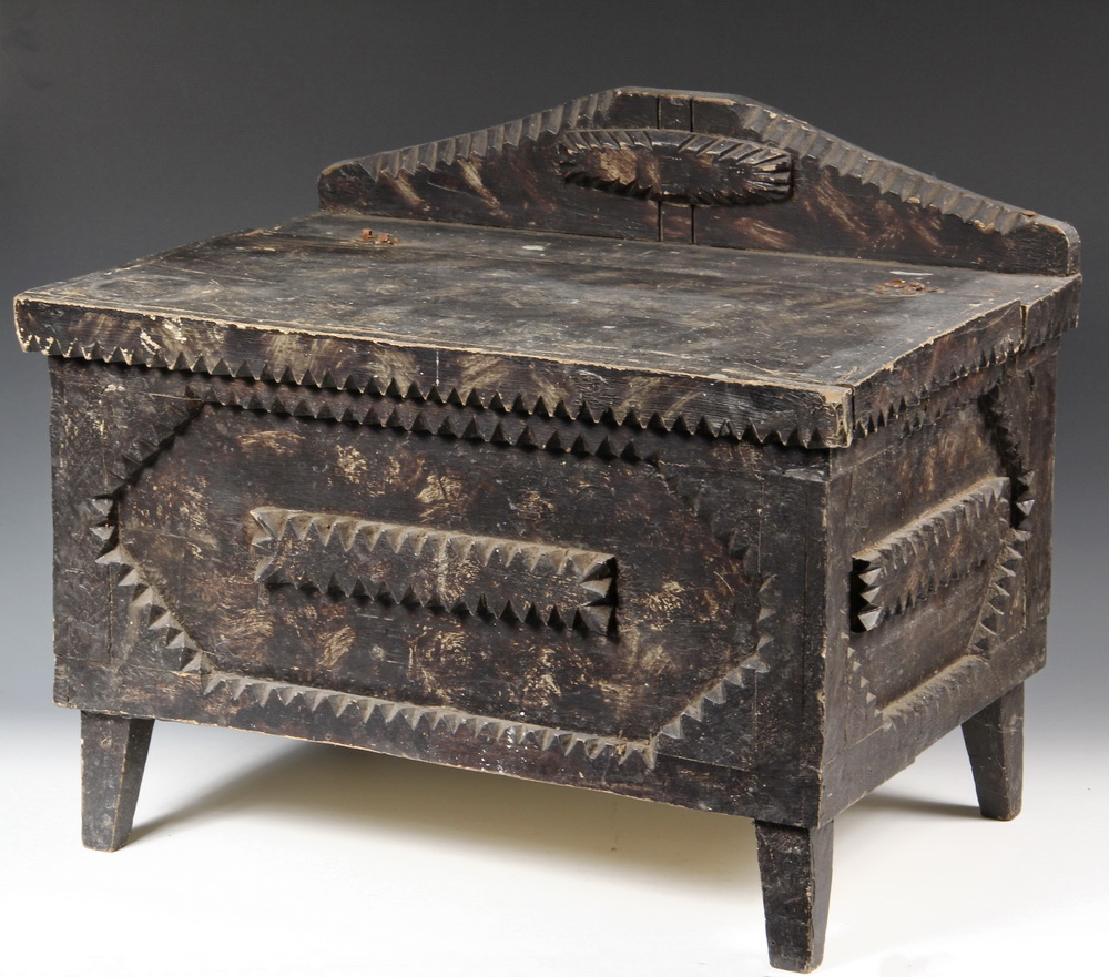 FOLK-ART BOX - Folk Art Softwood