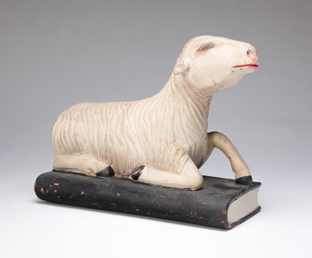 FOLK ART CARVING OF LAMB. Mid