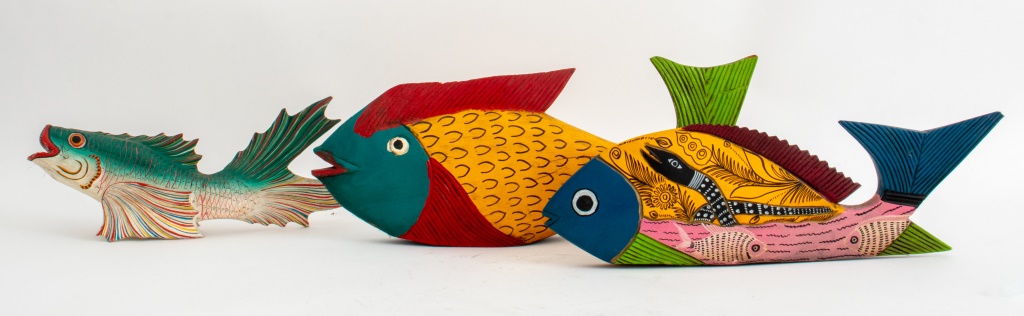 FOLK ART HAND PAINTED FISH WOOD