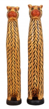 FOLKLORIC STYLE POLYCHROME TIG